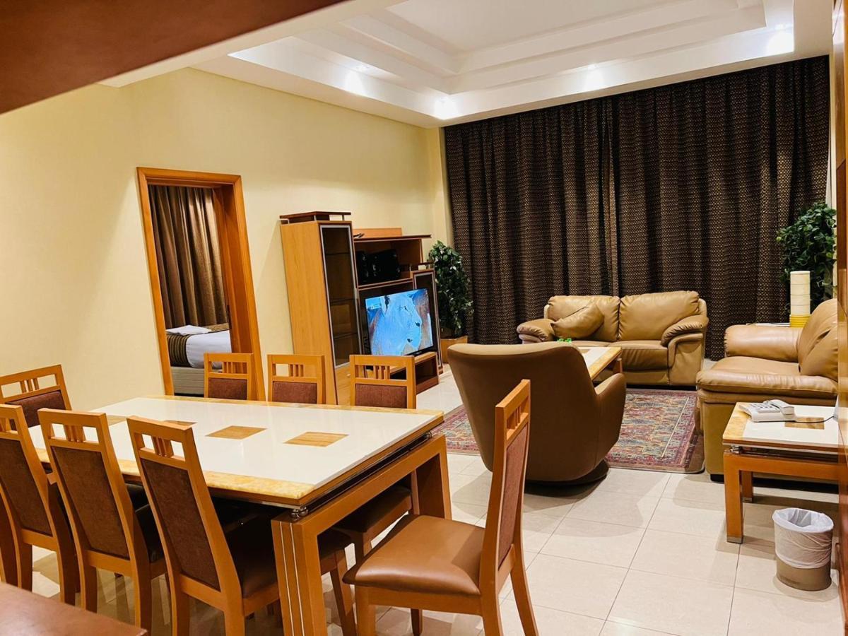 Appartamento Elite Tower Seef Esterno foto