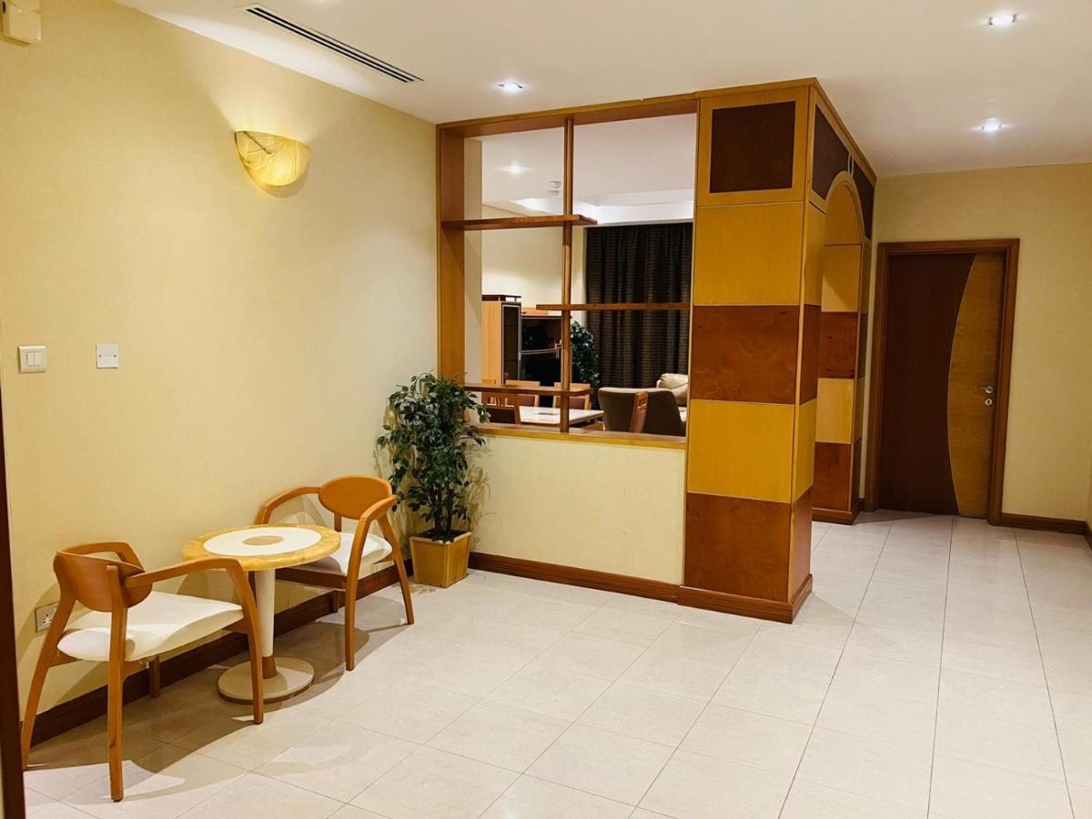 Appartamento Elite Tower Seef Esterno foto